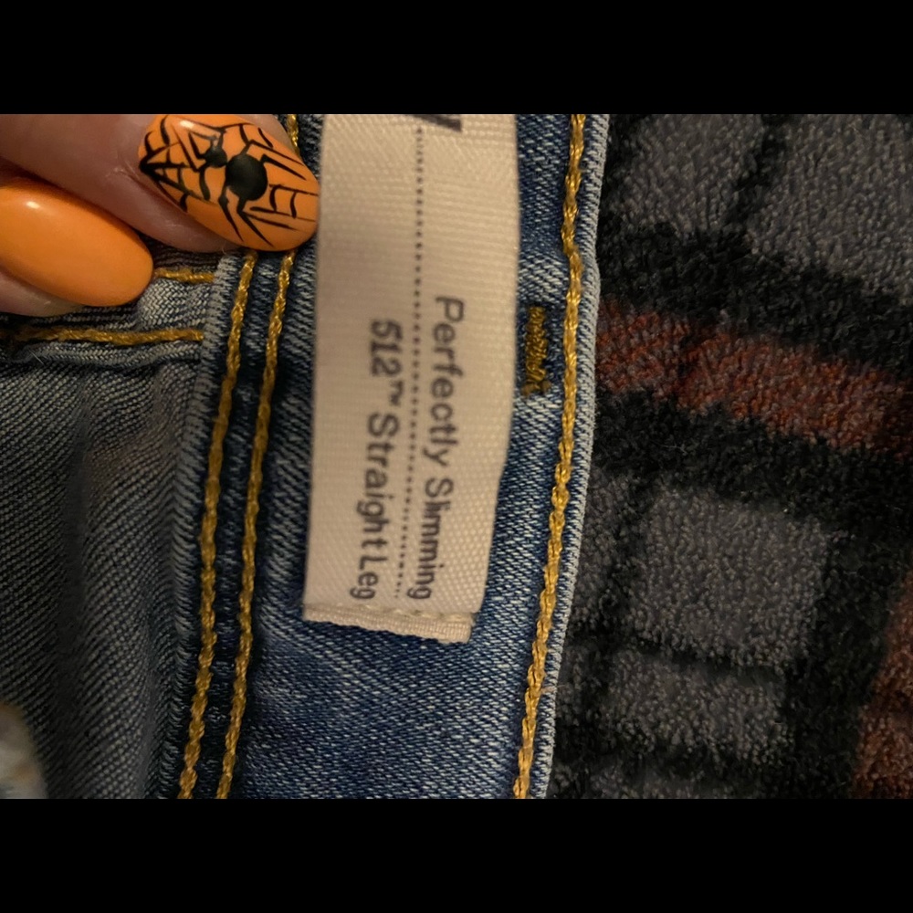 Levi’s - Picture 3 of 4